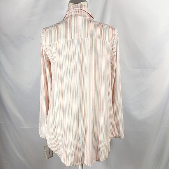 LuLaRoe "Valuntina" Top   - Picture 6 of 9